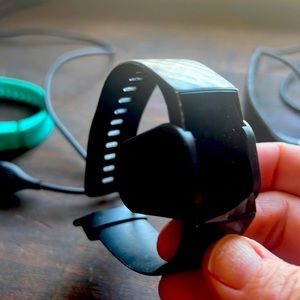 FITBIT CHARGE